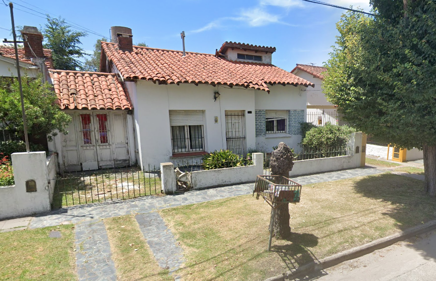 Construcción a reciclar sobre lote propio de 330 m² – Gran potencial