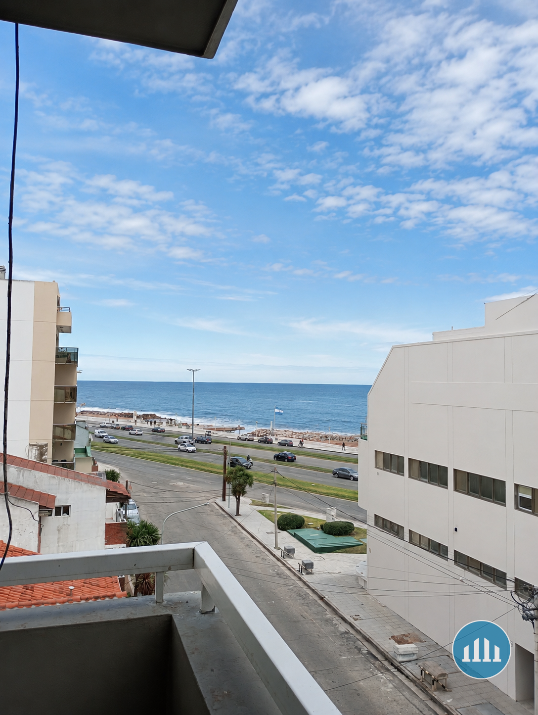 Departamento de 2 ambientes con cochera y vista al mar en La Perla