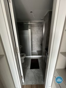 Departamento de 2 ambientes al frente con cochera y baulera - Chauvin