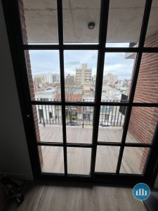 Departamento de 2 ambientes al frente con cochera y baulera - Chauvin