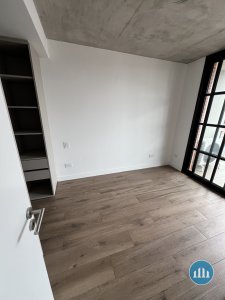 Departamento de 2 ambientes al frente con cochera y baulera - Chauvin