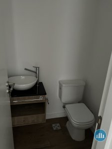 Departamento de 2 ambientes al frente con cochera y baulera - Chauvin