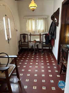 Casa con parque en Chauvin. Doble frente e ingreso. 456m²