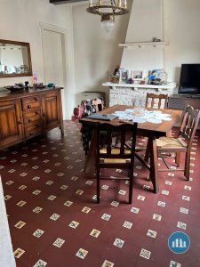 Casa con parque en Chauvin. Doble frente e ingreso. 456m²