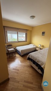Departamento de 4 ambientes con cochera y baulera