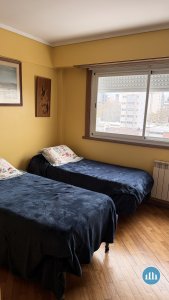 Departamento de 4 ambientes con cochera y baulera