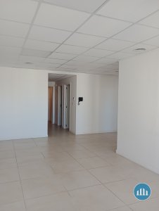 Oficina de 49 m² al frente - España al 2100