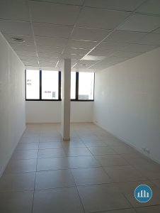 Oficina de 49 m² al frente - España al 2100