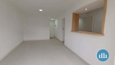Departamento 3 ambientes con patio interno propio y baulera